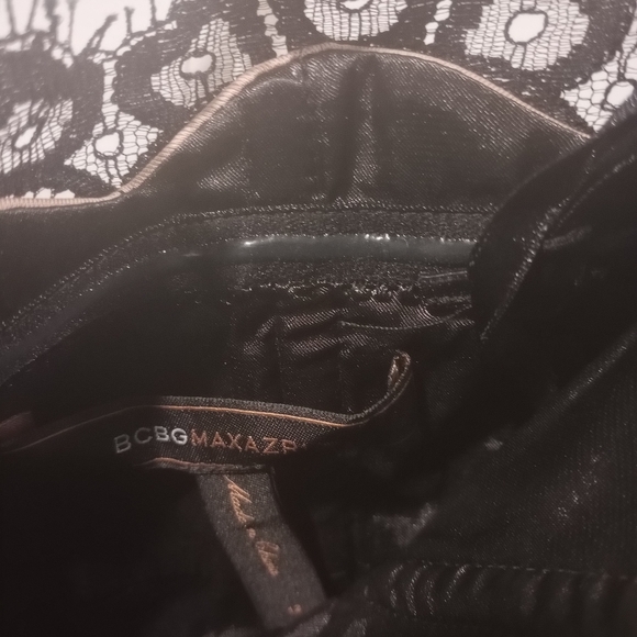 BCBGMaxAzria Lace & satin tiered formal gown - Picture 3 of 3